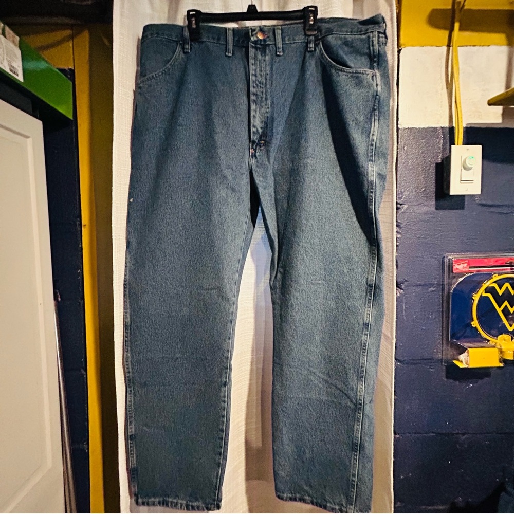 rustler regular fit straight leg heavyweight denim durable blue jeans
